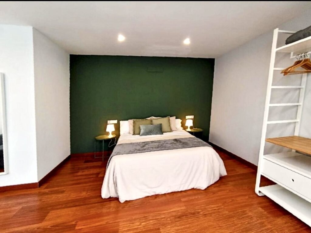 Dormitorio con zona de armario — Apartamento 4, Los Gata Gata, Las Negras
