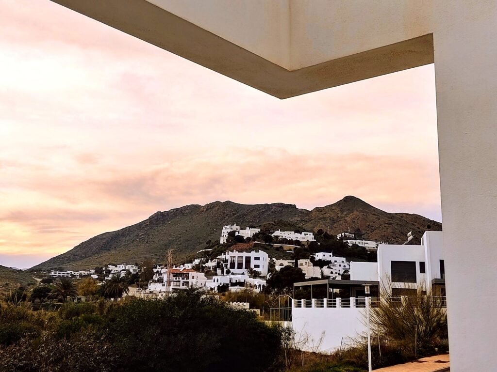 Vistas al atardecer sobre el Cerro Negro — Apartamento 4, Los Gata Gata, Las Negras